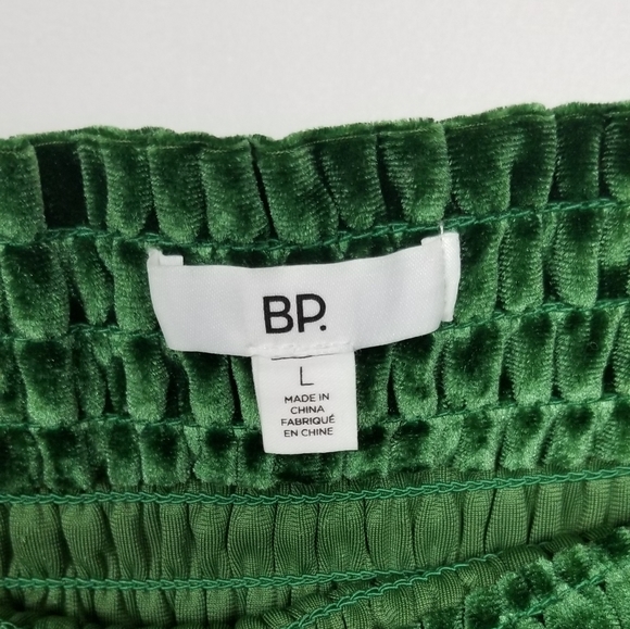 BP Off the Shoulders Green Velvet Crop Top - Picture 5 of 8